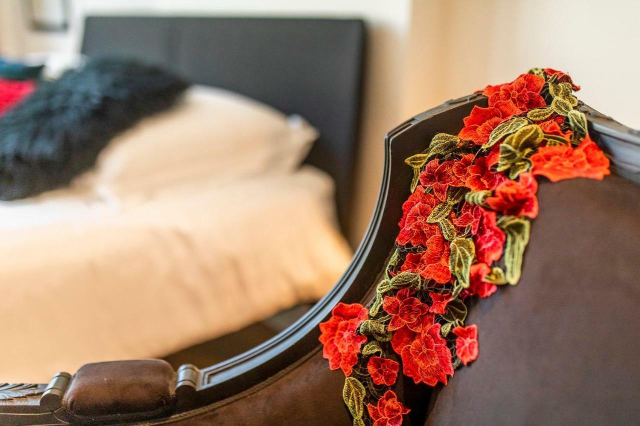Barefoodgiulia Hotel ฮัสเซลต์ ภายนอก รูปภาพ